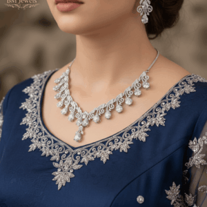 ad-teardrop-necklace-02