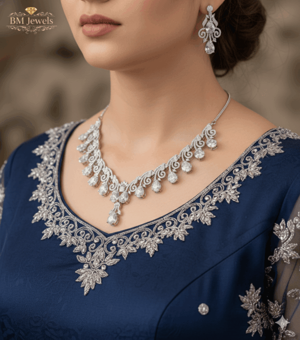 ad-teardrop-necklace-02