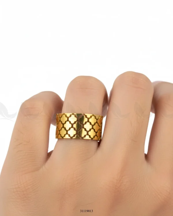 circlet-textured-band-ring